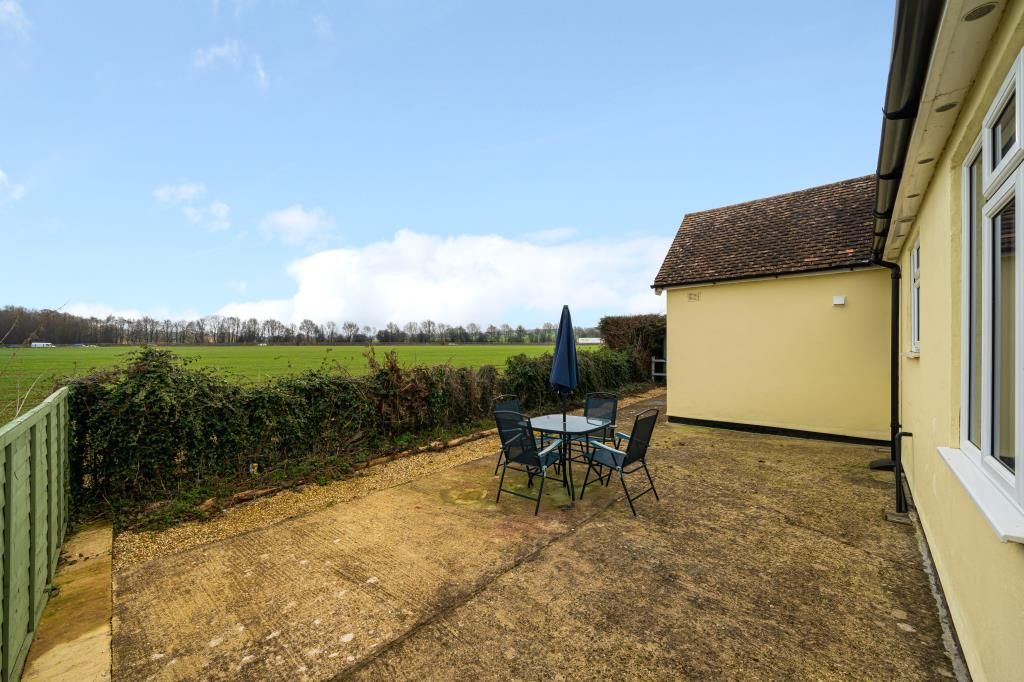 2 bed detached bungalow for sale in Aynho, South Northamptonshire OX17, £250,000