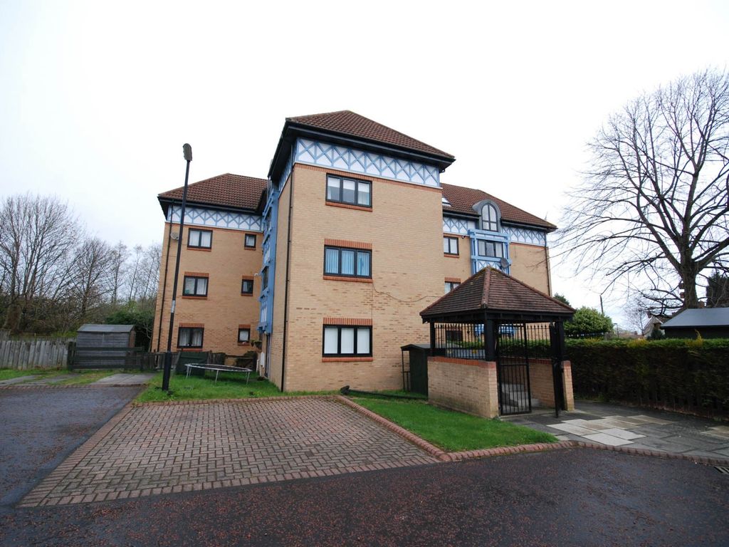 2 bed flat for sale in Cartington Court, Newcastle Upon Tyne NE3, £50,250