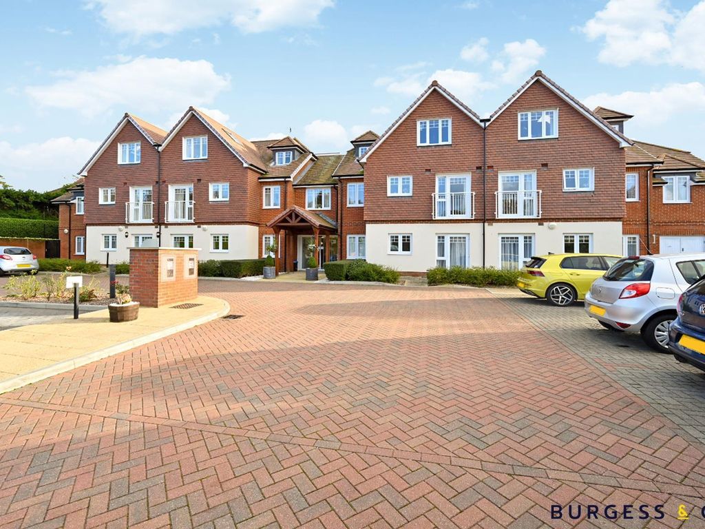 1 bed flat for sale in Little Common Road, Bexhill-On-Sea TN39, £200,000