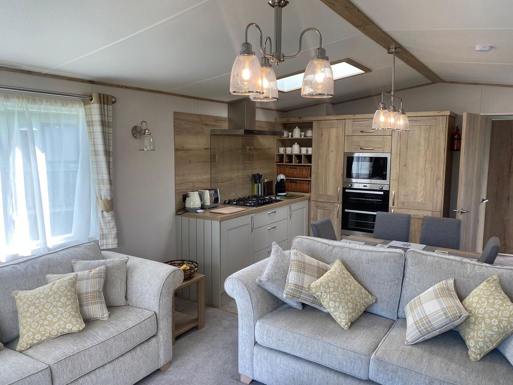 2 bed mobile/park home for sale in Angrove Country Park, Greystone Hills, Yorkshire TS9, £109,490