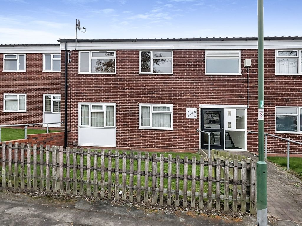 1 bed flat for sale in Woodclose Road, Birmingham B37, £80,000