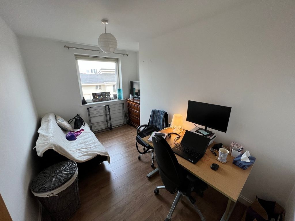 2 bed flat for sale in Hanson Court Heol Glan Rheidol -, Cardiff Bay CF10, £199,950