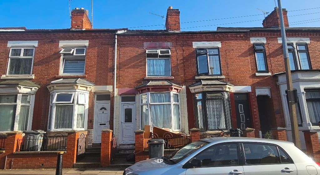 2 bed terraced house for sale in Morley Road, Highfields, Leicester LE5, £220,000