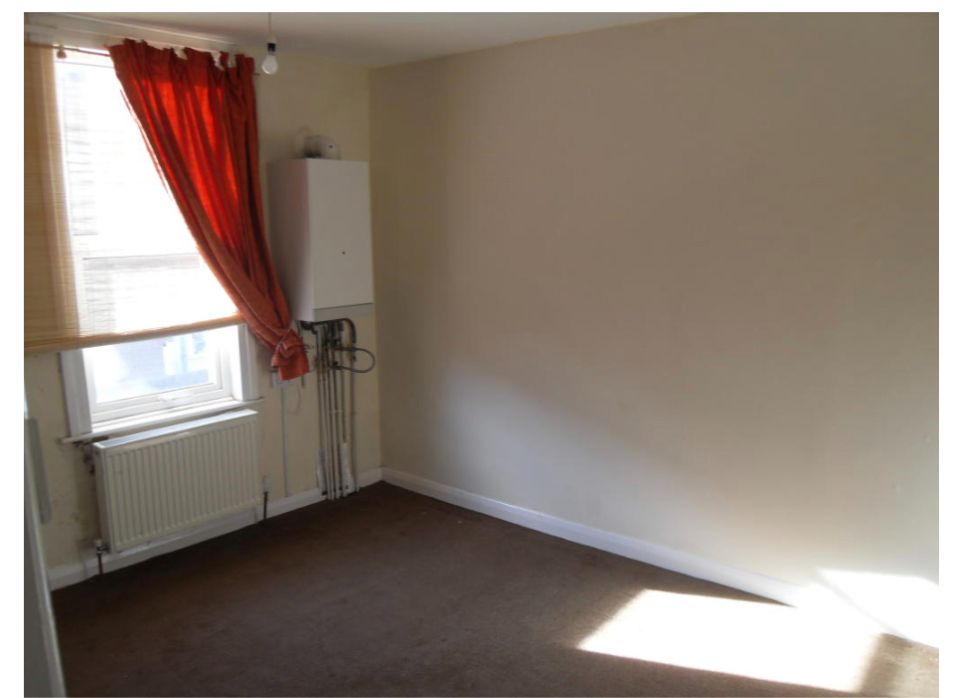 2 bed terraced house for sale in Clinton Terrace, Gainsborough DN21, £57,000