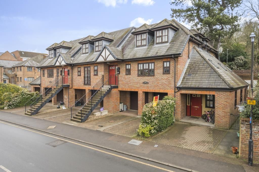 1 bed flat for sale in Chesham, Buckinghamshire HP5, £200,000