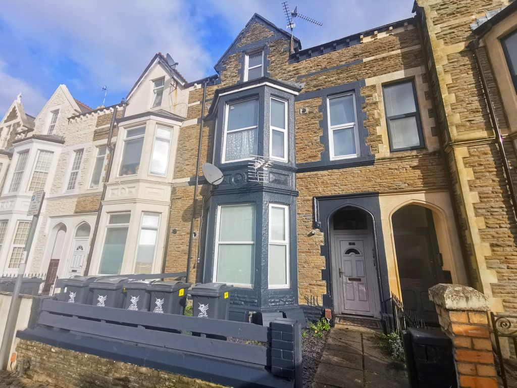 1 bed flat for sale in Claude Road, Roath, Cardiff CF24, £120,000