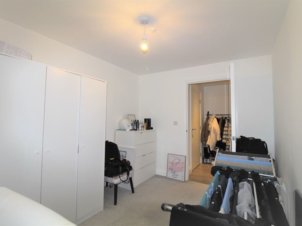 2 bed flat for sale in Key Street, Ipswich, Suffolk IP4, £175,000