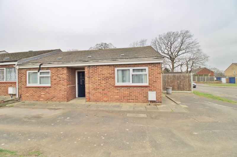 2 bed bungalow for sale in Alexandra Close, Swanley BR8, £340,000
