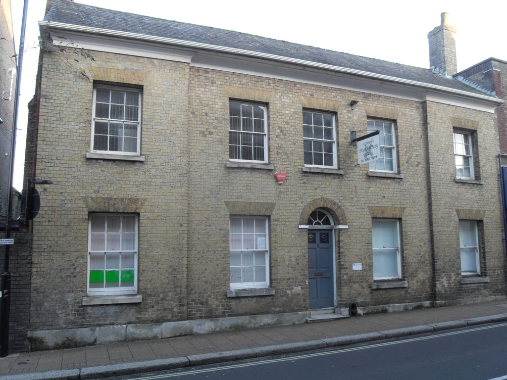 Office for sale in St. James Street, Newport PO30, £285,000