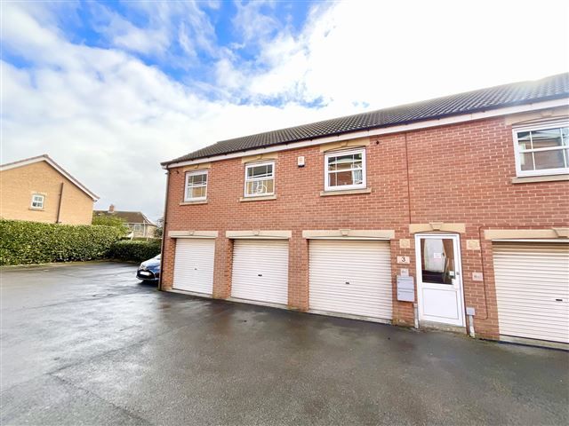 1 bed flat for sale in Peak Close, Sunnyside, Rotherham S66, £110,000
