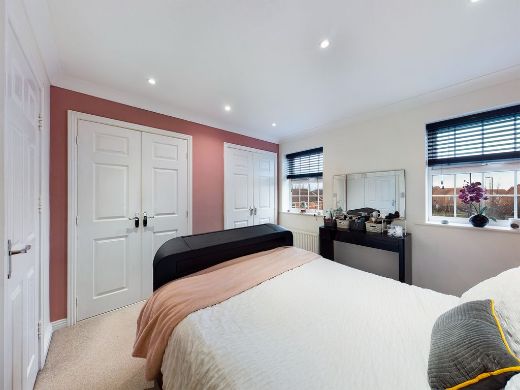 3 bed terraced house for sale in Blakeney Mews, Dinnington, Sheffield S25, £185,000