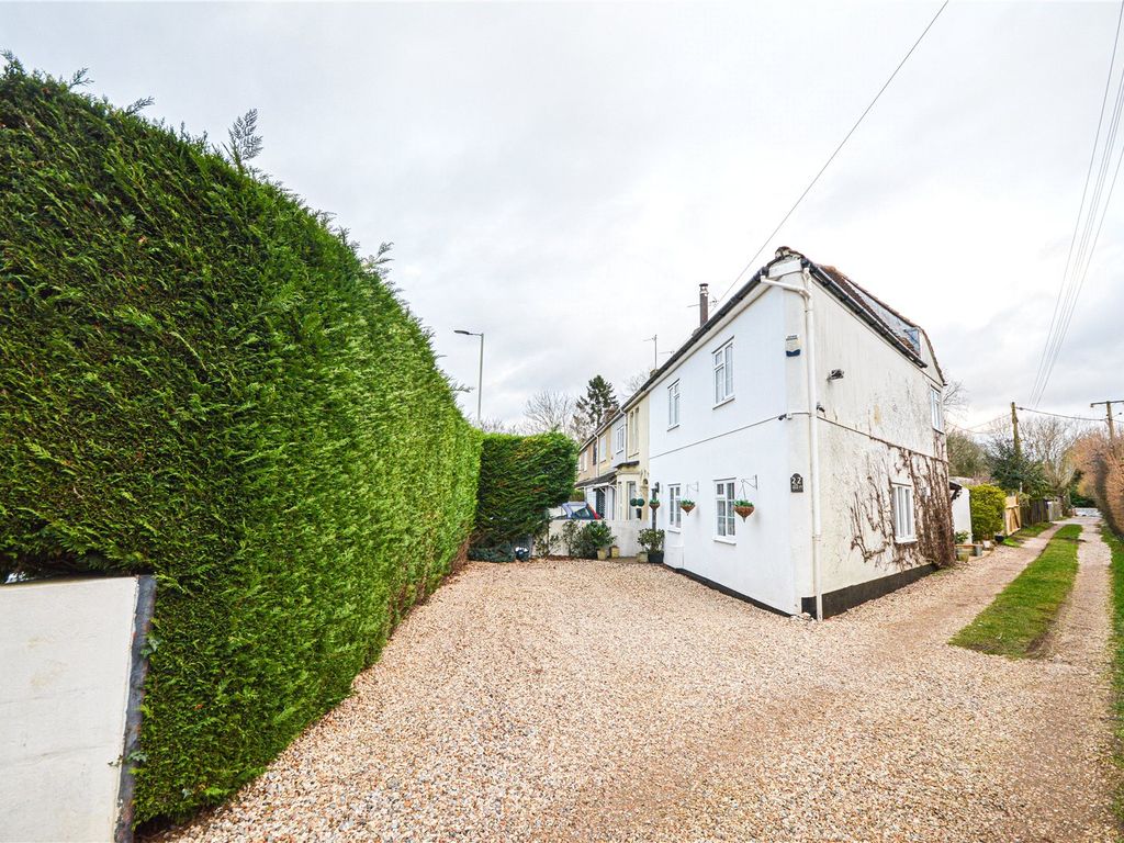 3 bed end terrace house for sale in Woodbine Terrace, Coate, Swindon SN3, £330,000