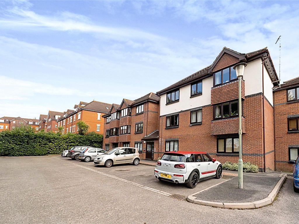 Studio for sale in White Rose Lane, Woking, Surrey GU22, £100,000