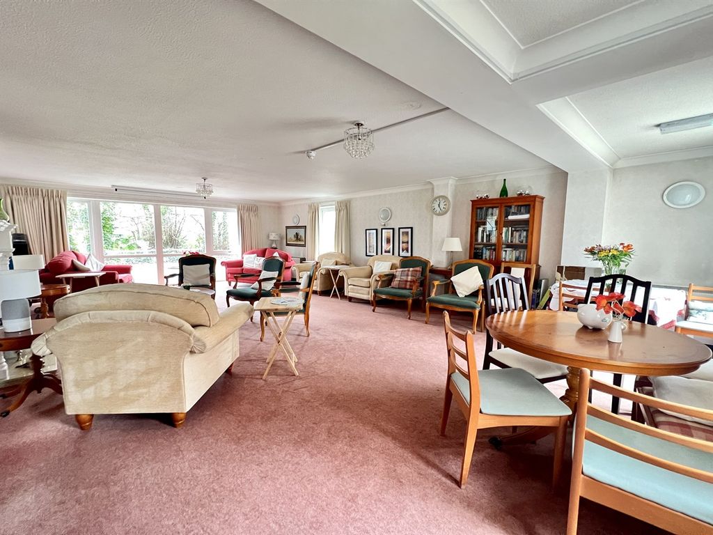 1 bed flat for sale in Homelyme House, Park Lane, Poynton SK12, £55,000