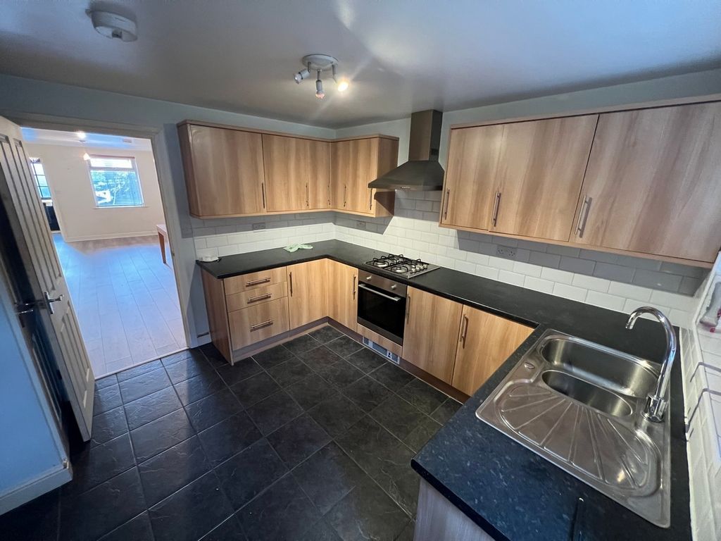 2 bed terraced house for sale in Ffrwd Amos Cottages Tonypandy -, Tonypandy CF40, £105,000