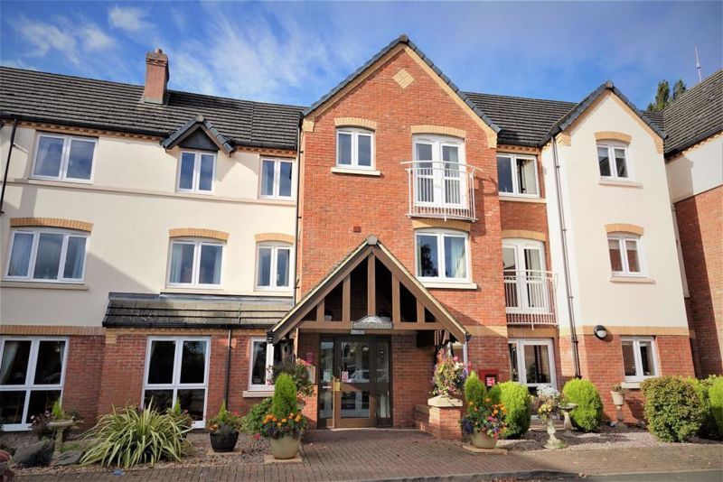 1 bed flat for sale in Pettifor Court, Leicester LE7, £97,500