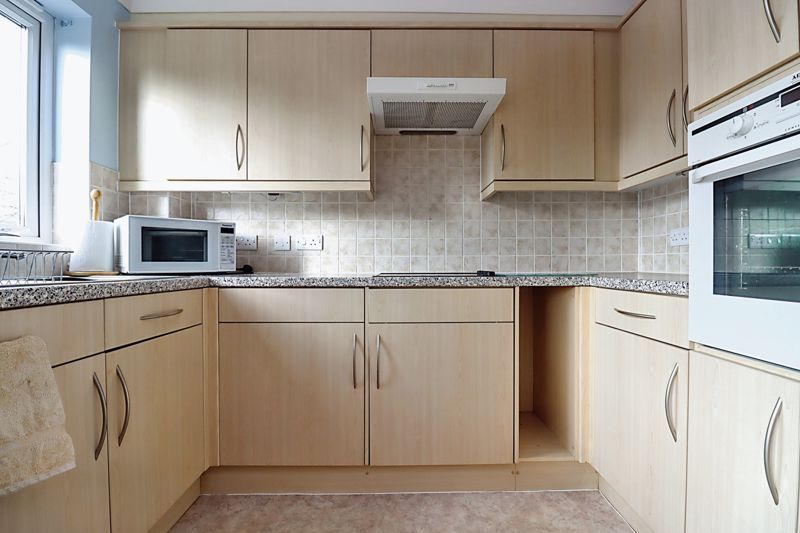 1 bed flat for sale in Pettifor Court, Leicester LE7, £97,500