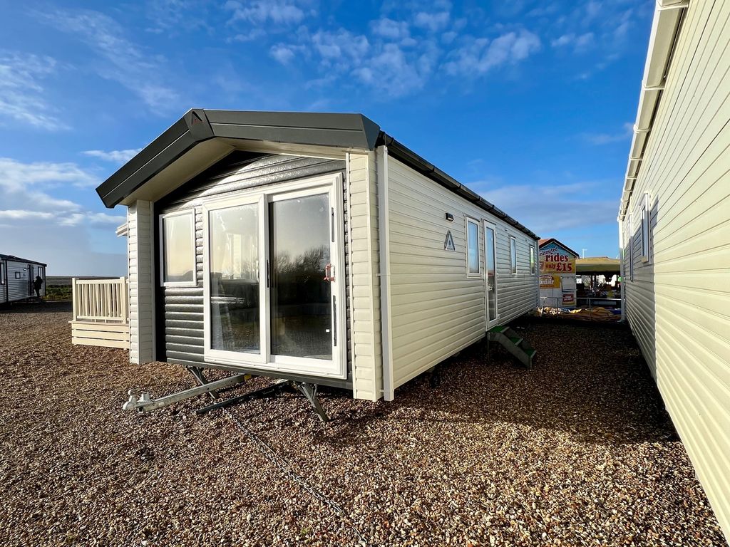 3 bed mobile/park home for sale in Warners Lane, Selsey PO20, £79,995
