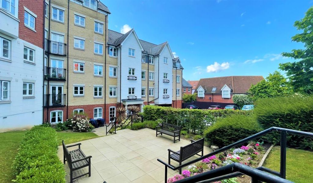 1 bed flat for sale in St. Marys Fields, Colchester CO3, £90,000