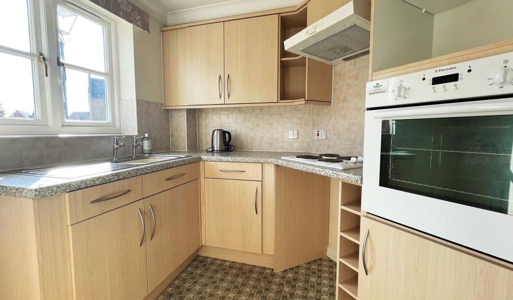 1 bed flat for sale in St. Marys Fields, Colchester CO3, £90,000
