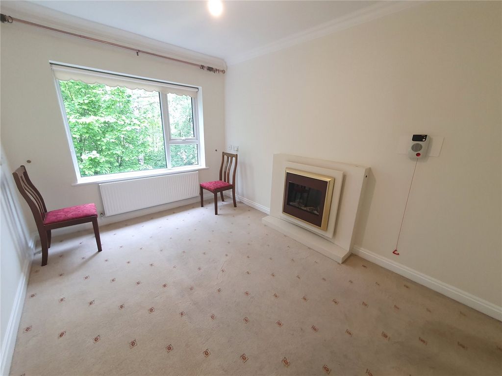 1 bed flat for sale in Kemp Court, Whalley New Road, Ramsgreave, Blackburn BB1, £97,000