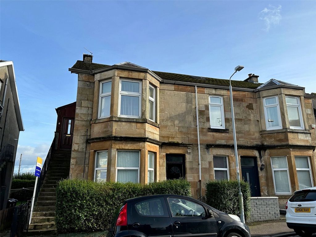 3 bed flat for sale in Grant Street, Greenock, Inverclyde PA15, £95,000