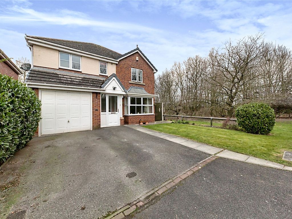 4 bed detached house for sale in Magecroft, Crewe, Cheshire CW1, £290,000