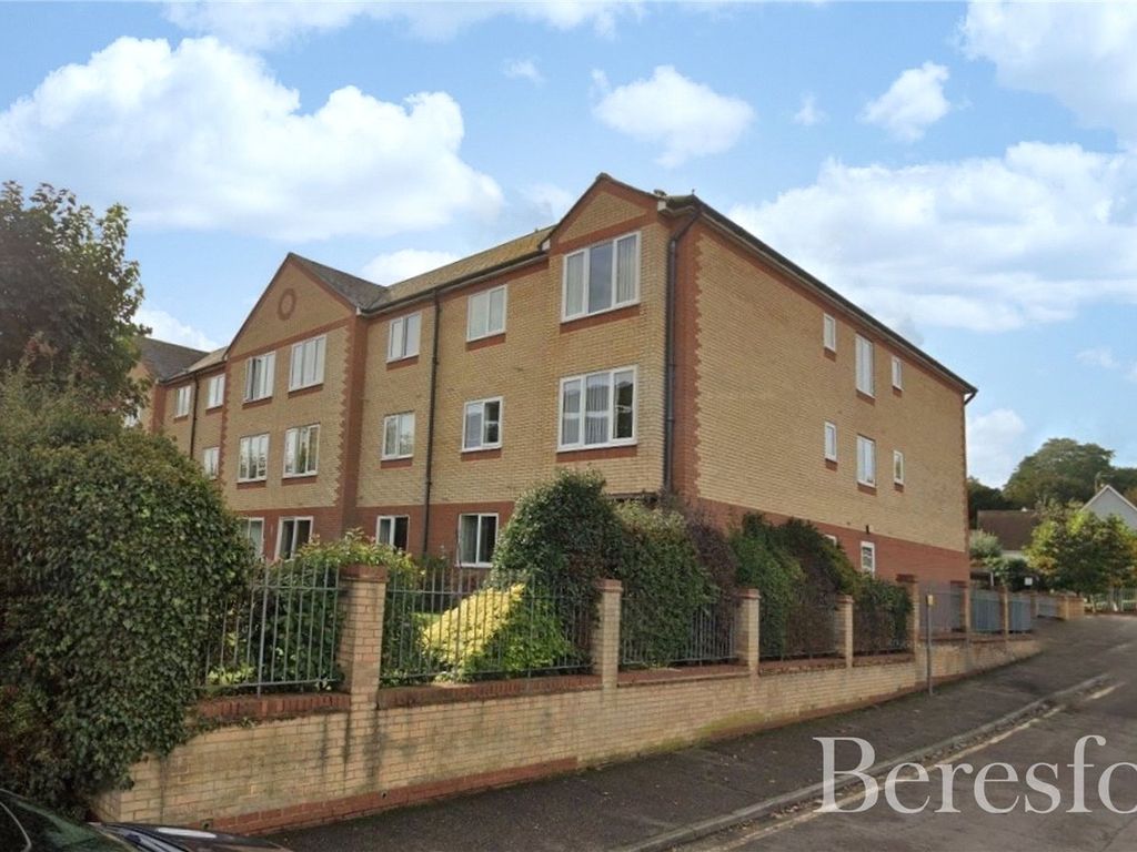 1 bed flat for sale in Cranmere Court, Exeter Drive CO1, £90,000