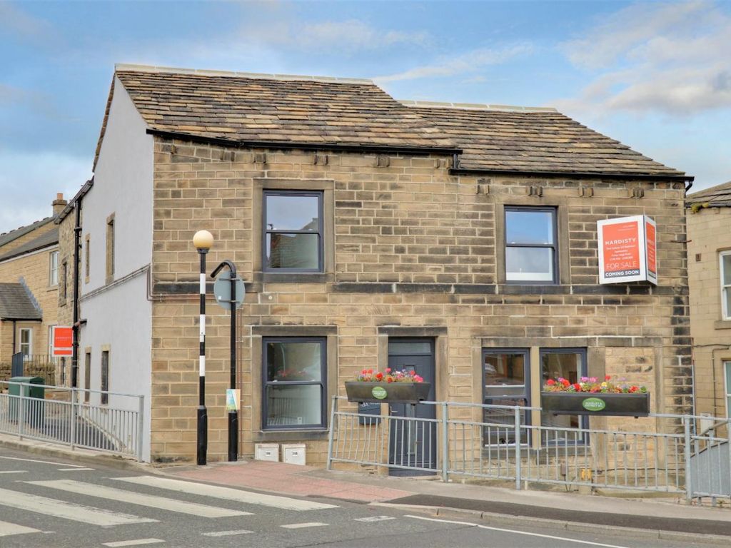 3 bed flat for sale in Town Gate, Guiseley, Leeds, West Yorkshire LS20, £219,950