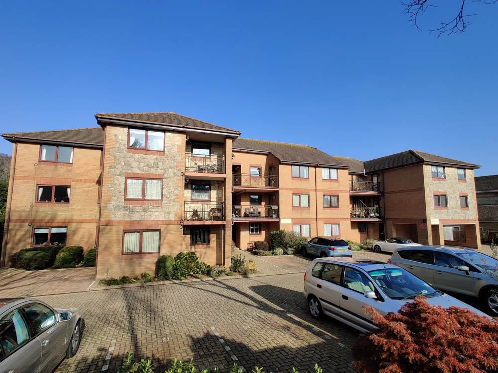 2 bed flat for sale in Victoria Avenue, Shanklin PO37, £183,000