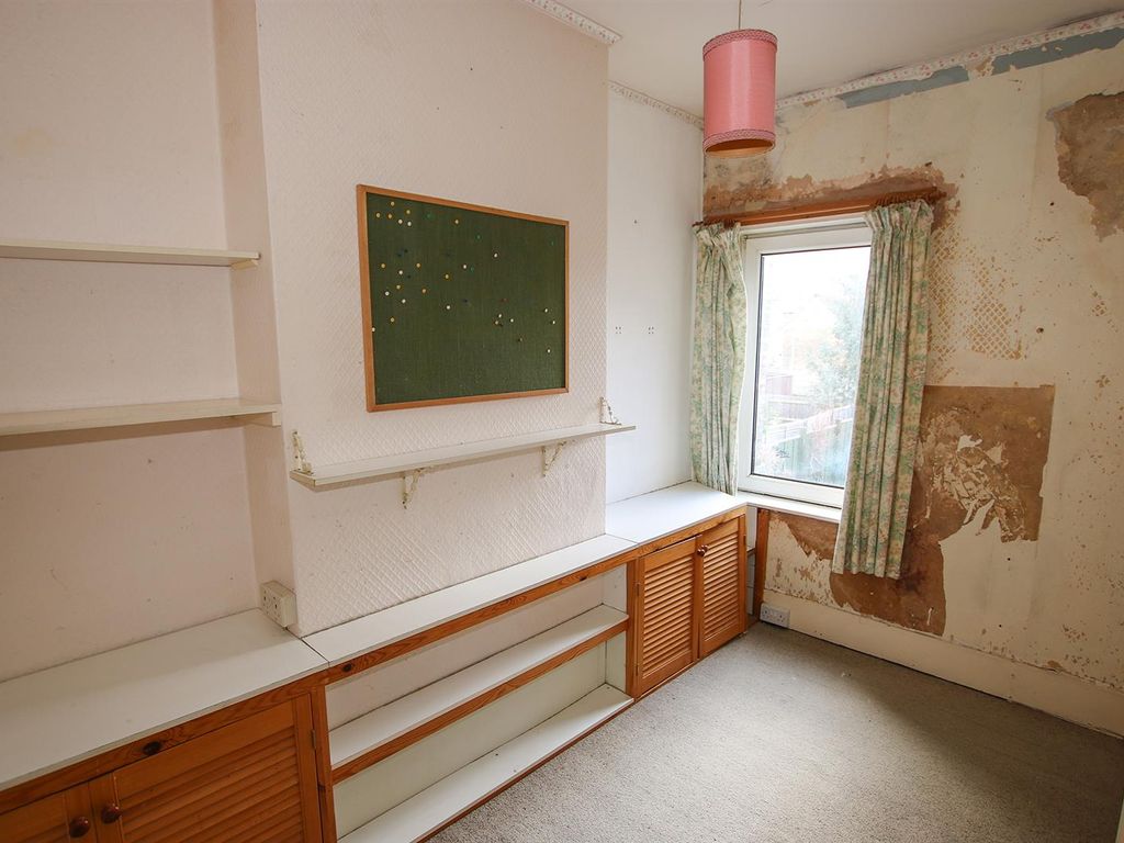 2 bed terraced house for sale in All Saints Road, Newmarket CB8, £185,000