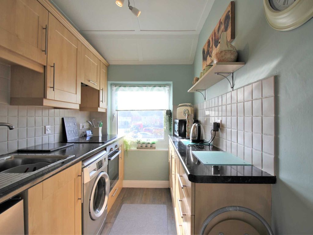 1 bed flat for sale in Locking Road, Weston-Super-Mare BS23, £140,000