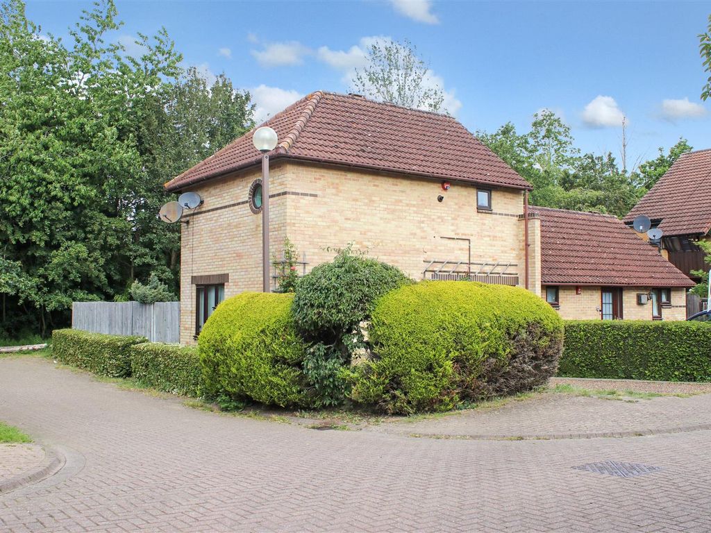 2 bed semi-detached house for sale in Edmund Court, Shenley Church End, Milton Keynes MK5, £290,000