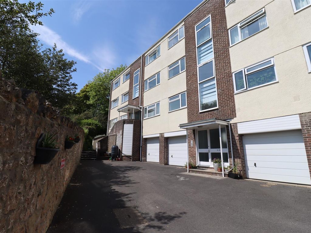 2 bed flat for sale in Salthouse Road, Clevedon BS21, £234,950