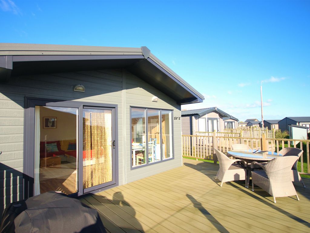2 bed lodge for sale in Seaview, Boswinger, Cornwall PL26, £149,000