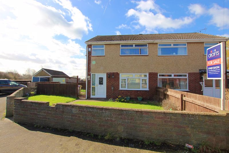 3 bed semi-detached house for sale in Chestnut Avenue, Immingham DN40, £137,995