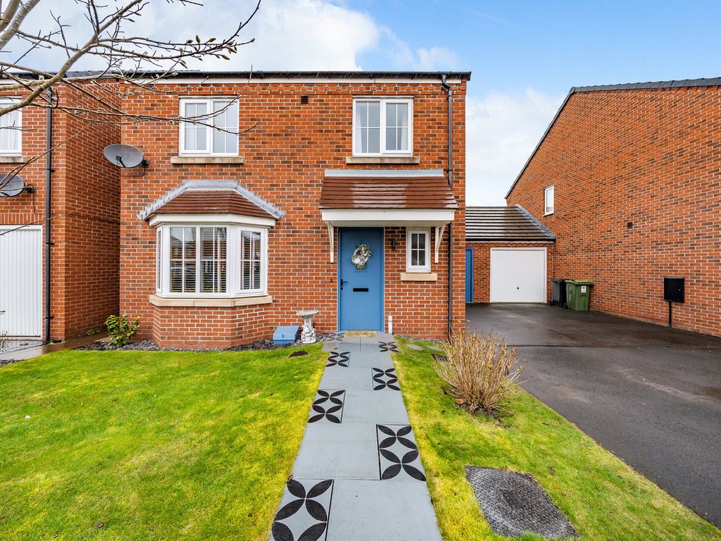 4 bed detached house for sale in Waltho Street, Wolverhampton WV6, £280,000