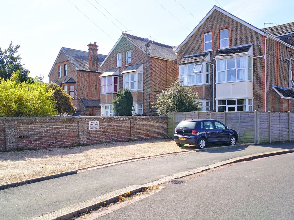 1 bed flat for sale in Richmond Avenue West, Aldwick, Bognor Regis, West Sussex PO21, £159,950