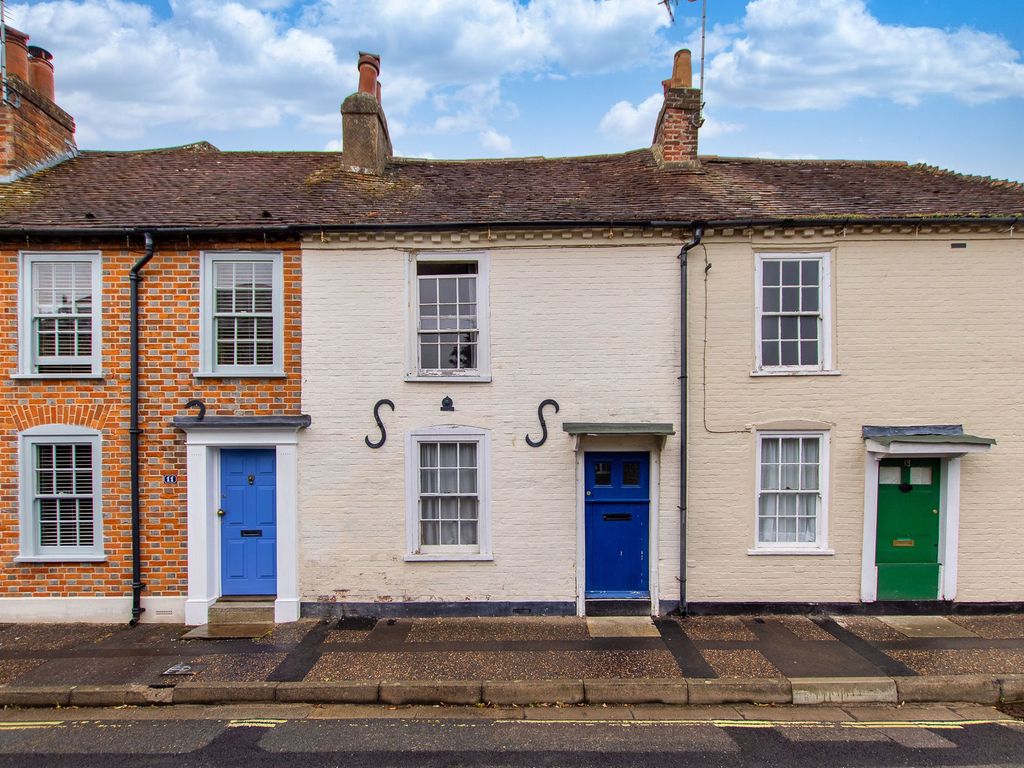 2 bed terraced house for sale in Parchment Street, Chichester, West Sussex PO19, £260,000