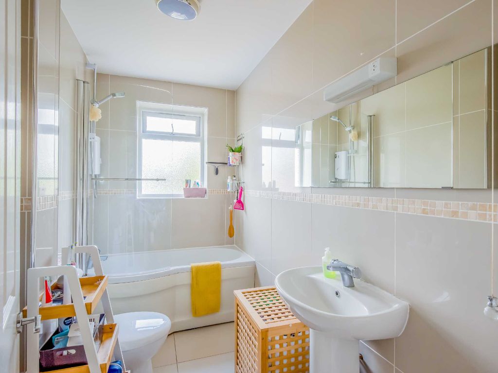 2 bed flat for sale in Flat 2, 144 Dovercourt Road, Horfield, Bristol BS7, £240,000
