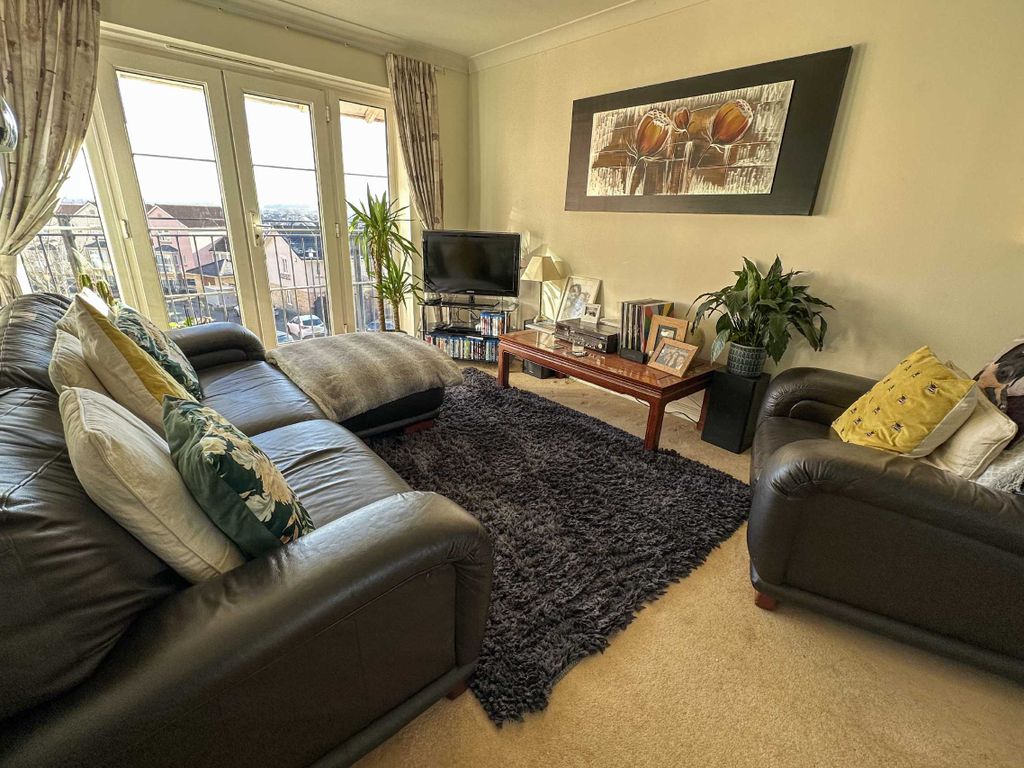 2 bed flat for sale in Sally Hill, Portishead, North Somerset BS20, £260,000