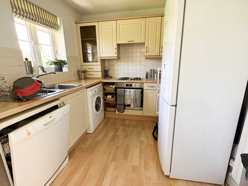 2 bed flat for sale in Sally Hill, Portishead, North Somerset BS20, £260,000