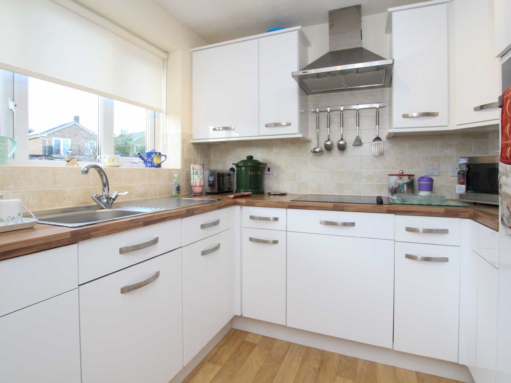 1 bed flat for sale in Grange Lodge, St. Peters Road, Portishead, North Somerset BS20, £145,000