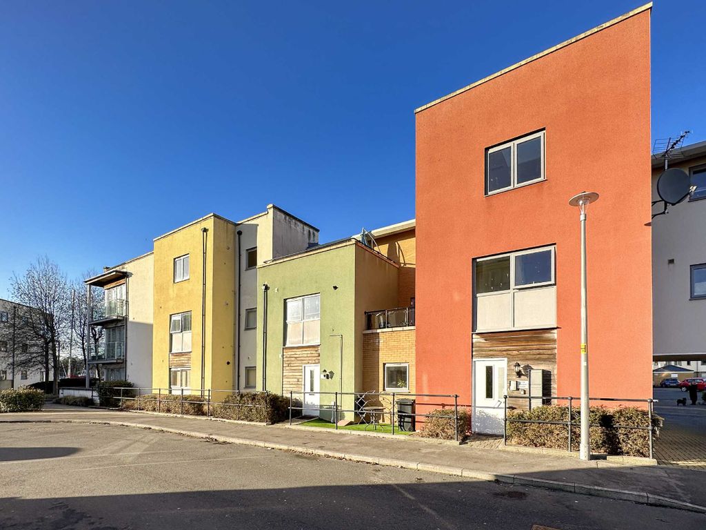 1 bed flat for sale in Merchant Square, Portishead, North Somerset BS20, £190,000