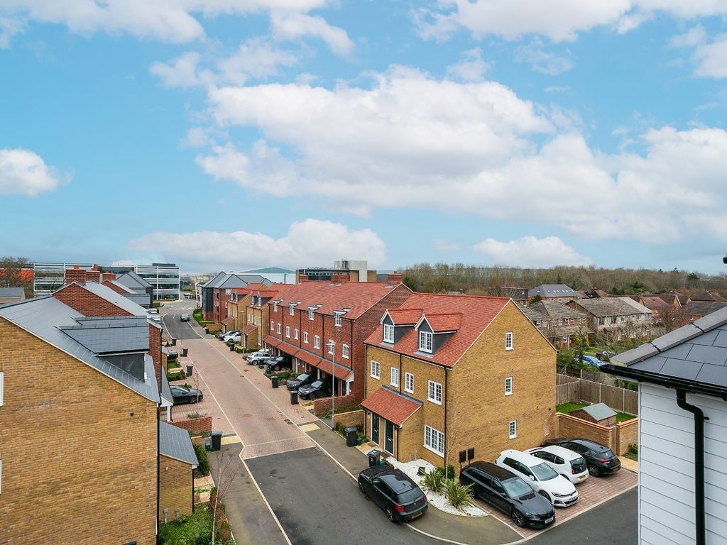 1 bed flat for sale in Zoffany Place, Hemel Hempstead, Hertfordshire HP2, £127,500