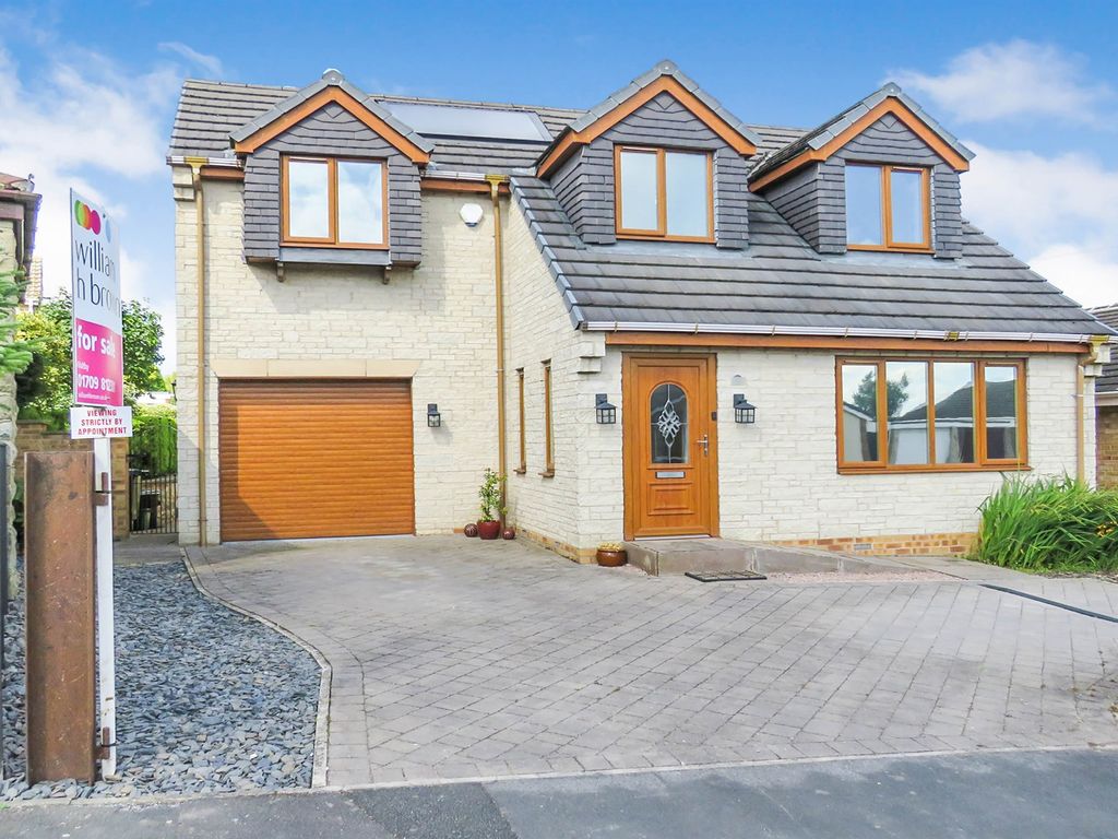 3 bed detached house for sale in Willow Place, Braithwell, Rotherham S66, £330,000