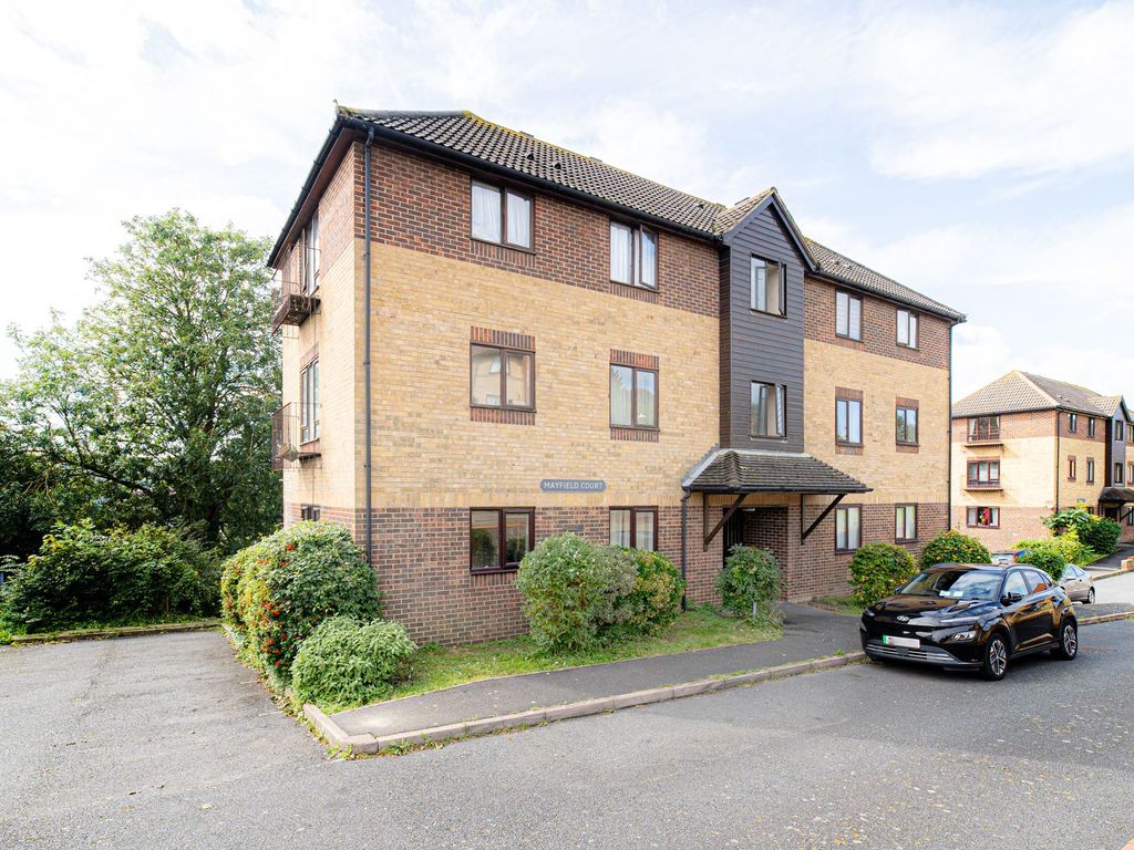 1 bed flat for sale in Mayfield Avenue, Mayfield Court Mayfield Avenue CT16, £115,000