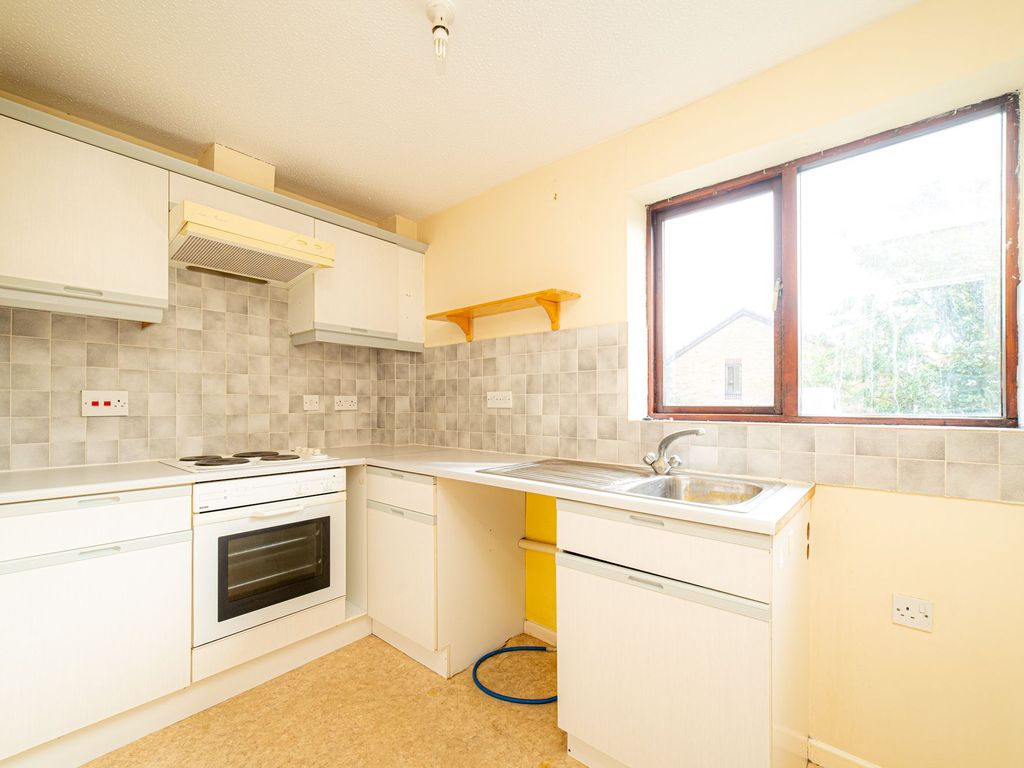 1 bed flat for sale in Mayfield Avenue, Mayfield Court Mayfield Avenue CT16, £115,000
