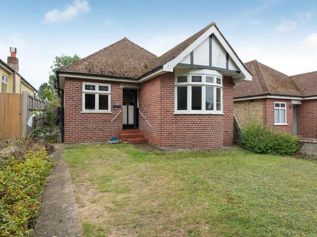 3 bed detached bungalow for sale in Nethercourt Hill, Ramsgate CT11, £320,000