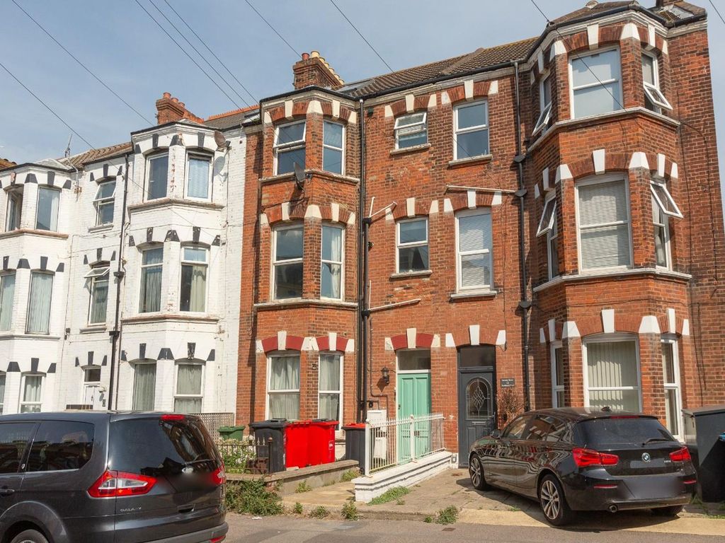 1 bed flat for sale in Westbrook Road, Margate CT9, £160,000